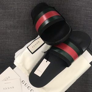 🔥NWT Gucci slides🔥